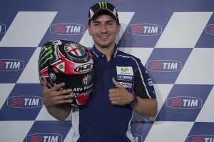 Jorge-Lorenzo-Alfa-Romeo-Quadriforglio-Verde-_-4