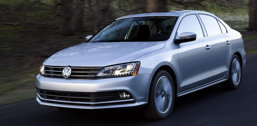 Volkswagen-Vento-2015-front