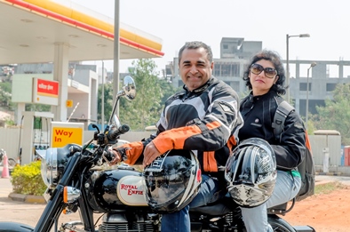 Pune duo create record – conquer Saddle Sore 1600 K on Royal Enfield Classic 350