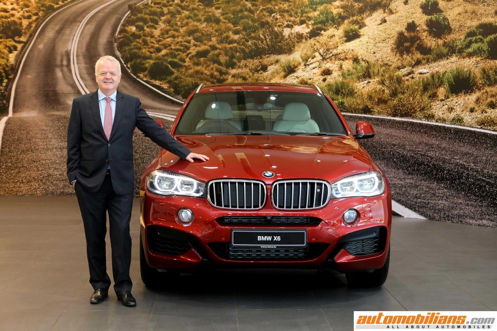 Mr. Philipp von Sahr, President, BMW India with the all-new BMW X6 (Copy)