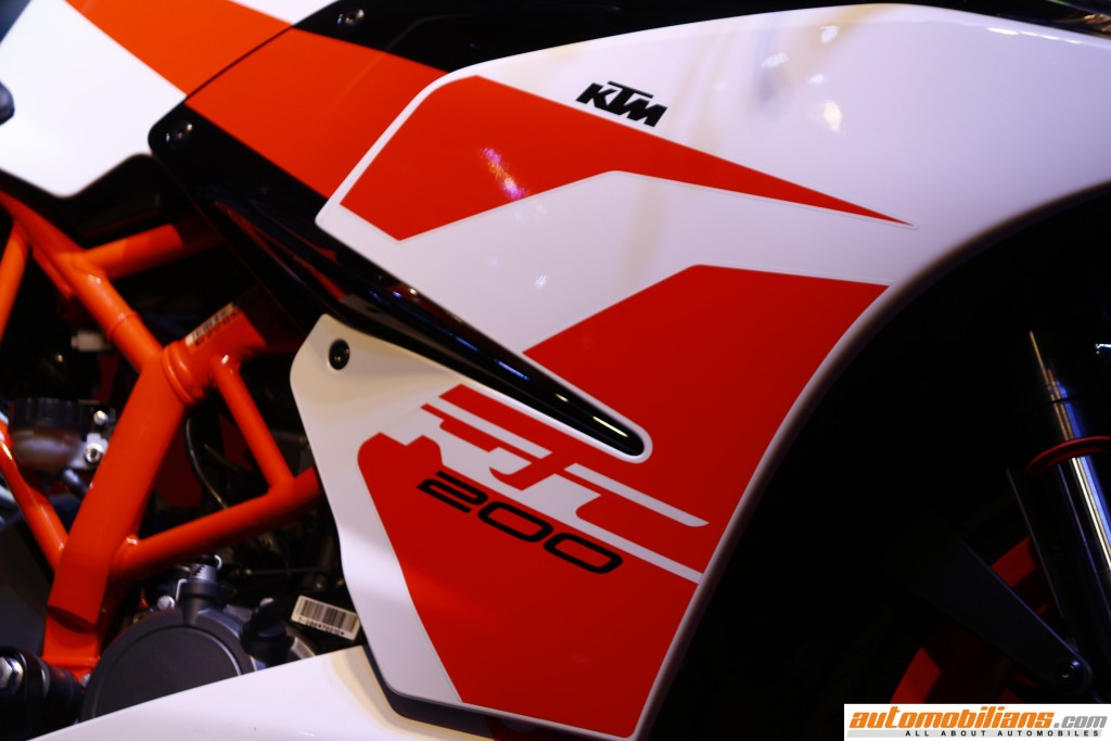 2017-KTM-RC-Range-Launch-Automobilians (8)